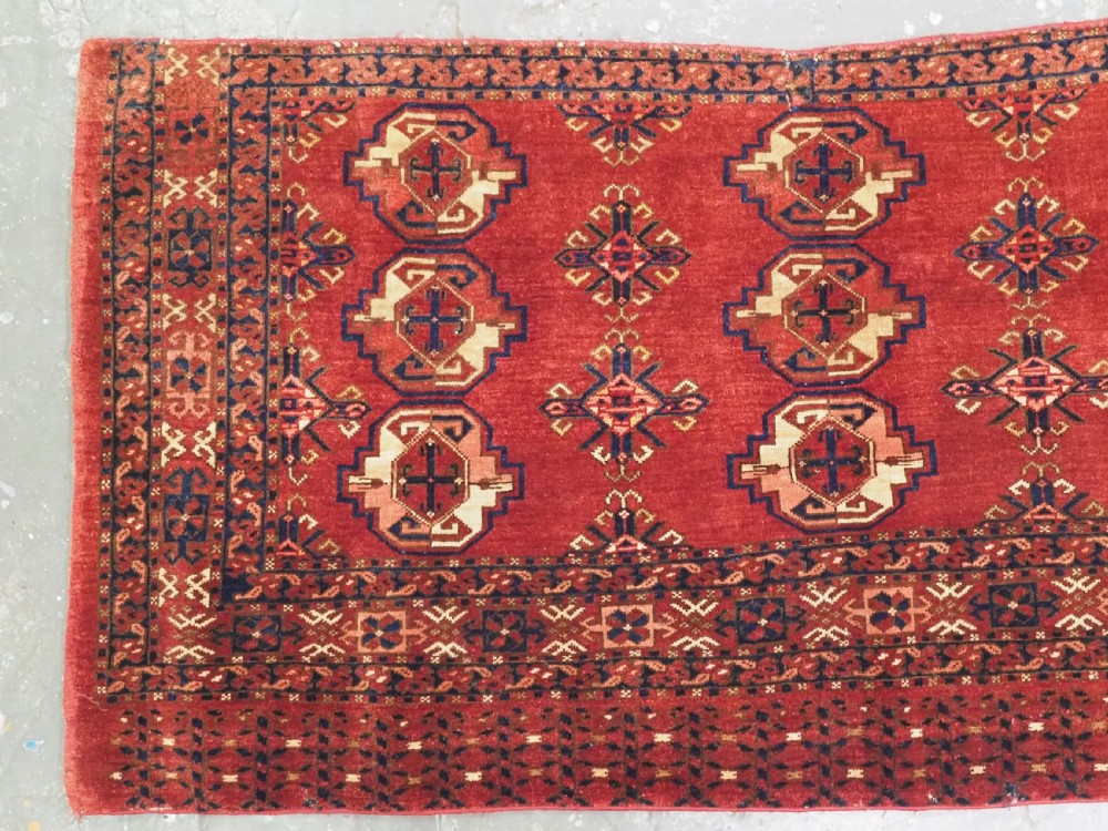 ANTIQUE ERSARI TURKMEN 9 GUL CHUVAL FACE, LARGE SIZE GULS, CIRCA 1880. View III