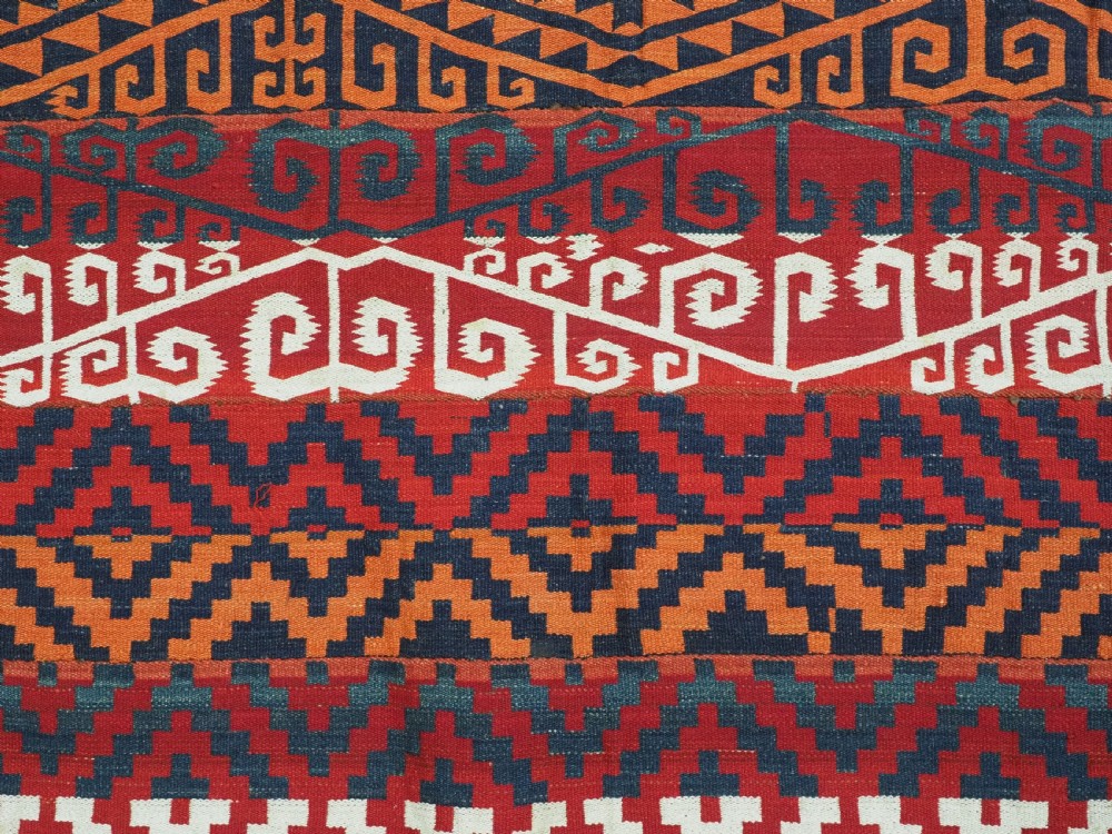ANTIQUE CENTRAL ASIAN UZBEK GAJERI KILIM, BOLD GRAPHIC DESIGN, CIRCA 1900/20. View X