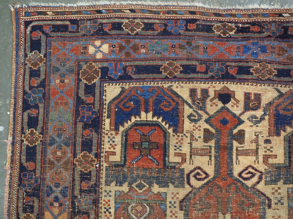 ANTIQUE AFSHAR NERIZ RUG WITH SHIELD DESIGN OF EARLY DATE, 2ND HALF 19TH CENTURY. View VI