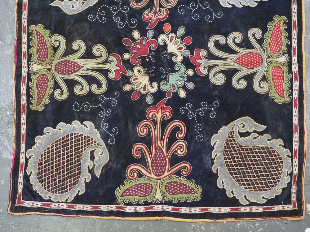 ANTIQUE UZBEK CEREMONIAL TABLE COVER, SILK TWIST ON BLUE VELVET, LATE 19TH CENTURY. View III