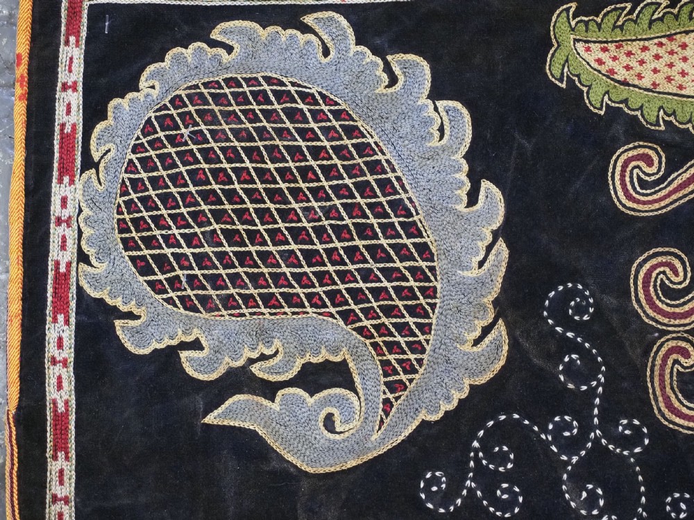 ANTIQUE UZBEK CEREMONIAL TABLE COVER, SILK TWIST ON BLUE VELVET, LATE 19TH CENTURY. View V