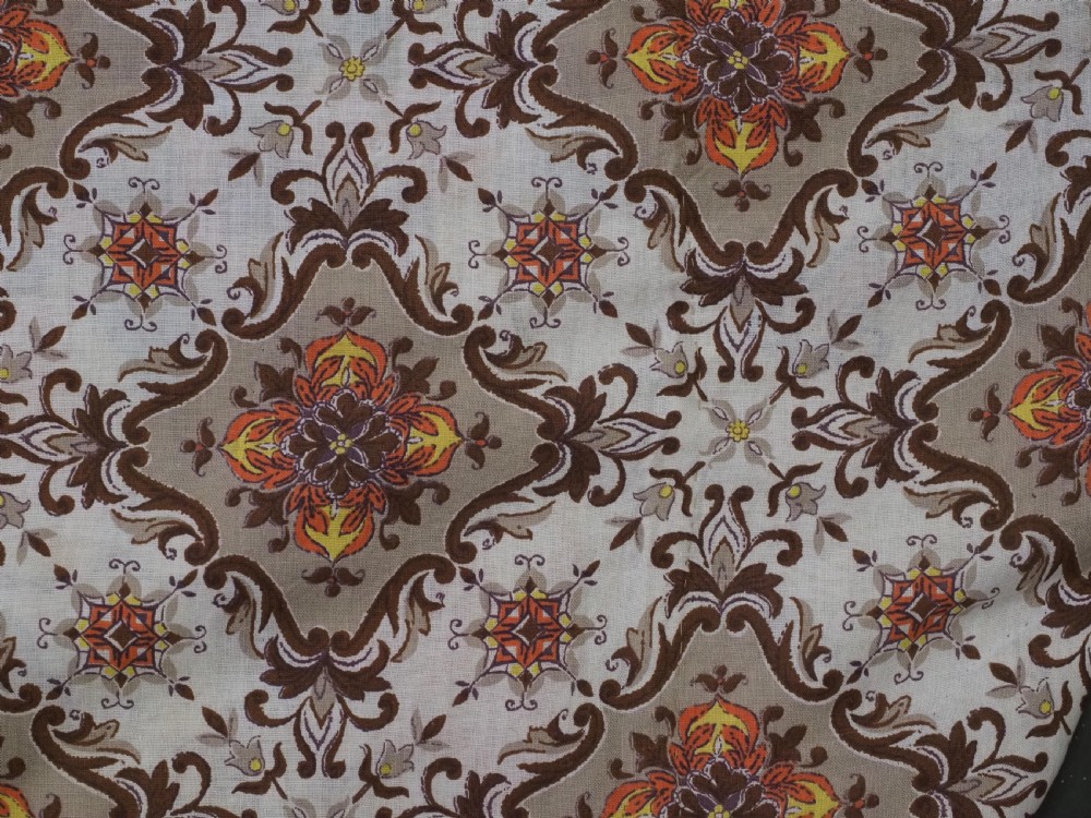 ANTIQUE UZBEK SUZANI, BUKHARA REGION, SILK TAMBOUR WORK ON LINEN, CIRCA 1920. View XII