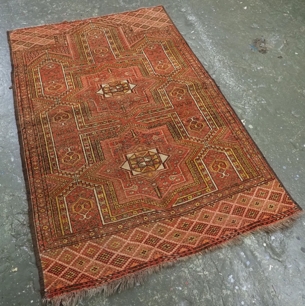 ANTIQUE AFGHAN KIZIL AYAK TURKMEN PRAYER RUG OF SCARCE DESIGN, CIRCA 1900. View II