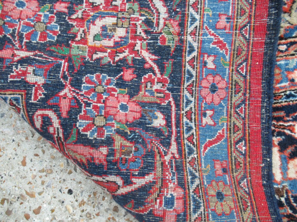 VINTAGE KASHAN CARPET OF LARGE SIZE SUITABLE FOR HEAVY USE, CIRCA 1930. View V