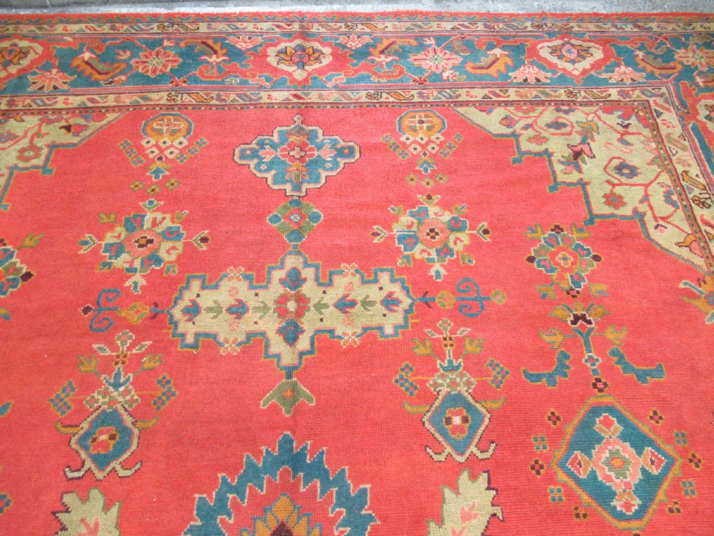 ANTIQUE TURKISH OUSHAK CARPET, LARGE SIZE AND OUTSTANDING CONDITION, CIRCA 1880. View X