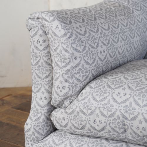 HOWARD AND SONS BECKETT SOFA - ADDITIONAL PHOTO 8