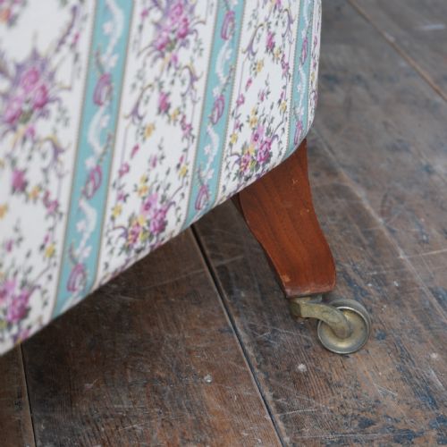 HOWARD AND SONS BARING SOFA - ADDITIONAL PHOTO 10
