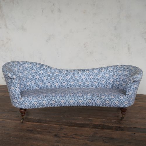 HOWARD AND SONS KIDNEY SHAPED SOFA - ADDITIONAL PHOTO 3
