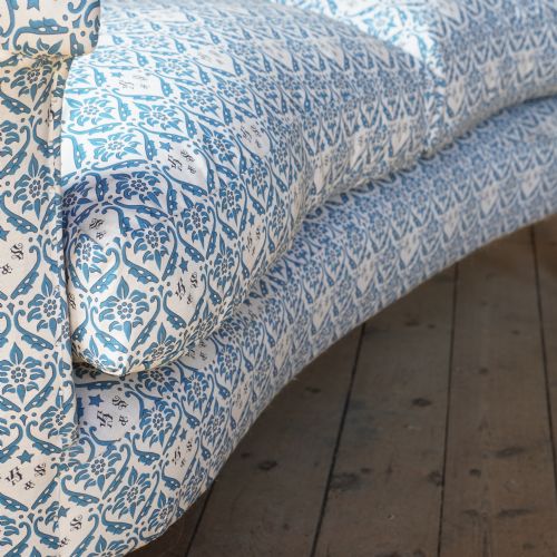 HOWARD AND SONS KIDNEY SHAPED SOFA - ADDITIONAL PHOTO 8
