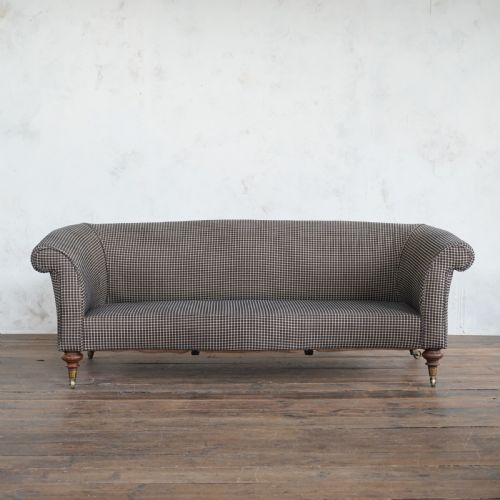 HOWARD AND SONS CHESTERFIELD SOFA - ADDITIONAL PHOTO 1
