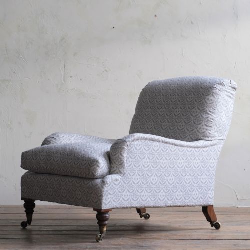 howard and sons grafton armchair - CATEGORY: ANTIQUE CHAIRS - DATED 19TH CENTURY
