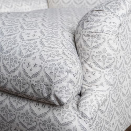 HOWARD AND SONS GRAFTON ARMCHAIR - ADDITIONAL PHOTO 7