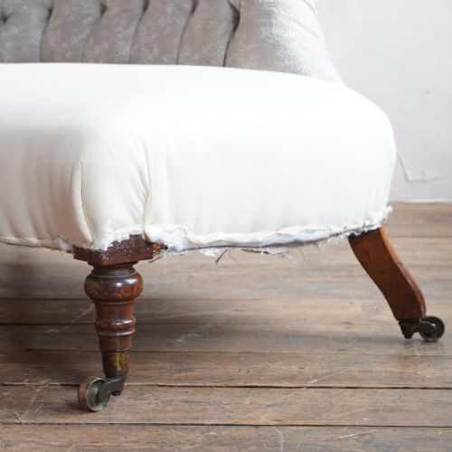 HOWARD AND SONS CHAISE LONGUE - ADDITIONAL PHOTO 4
