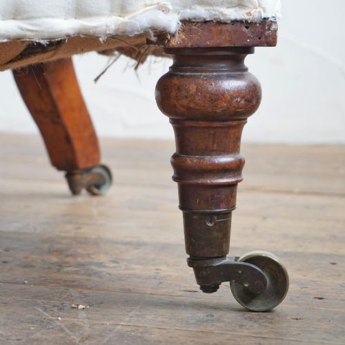 HOWARD AND SONS CHAISE LONGUE - ADDITIONAL PHOTO 5