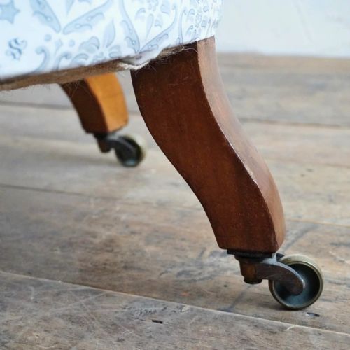 HOWARD AND SONS BEDROOM CHAIR EARLY - ADDITIONAL PHOTO 3