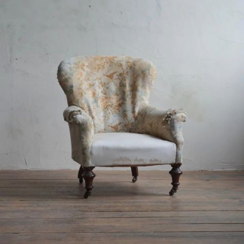 ANTIQUE SPOONBACK ARMCHAIR - ADDITIONAL PHOTO 1