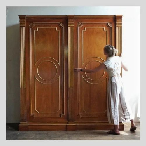 LARGE DOUBLE WARDROBE BY C HINDLEY SONS - ADDITIONAL PHOTO 2