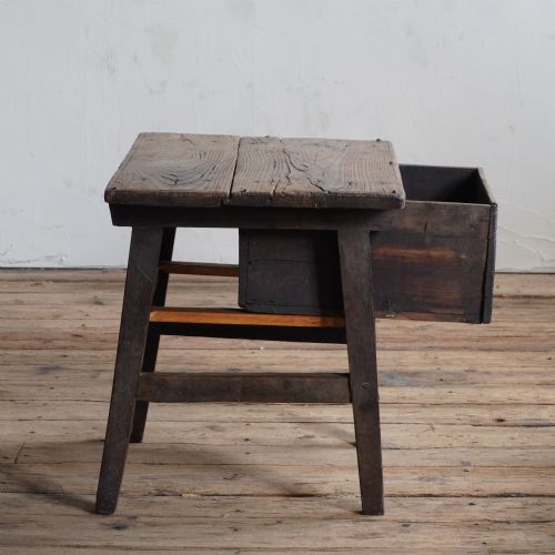 ANTIQUE WALNUT SPANISH TABLE - ADDITIONAL PHOTO 5