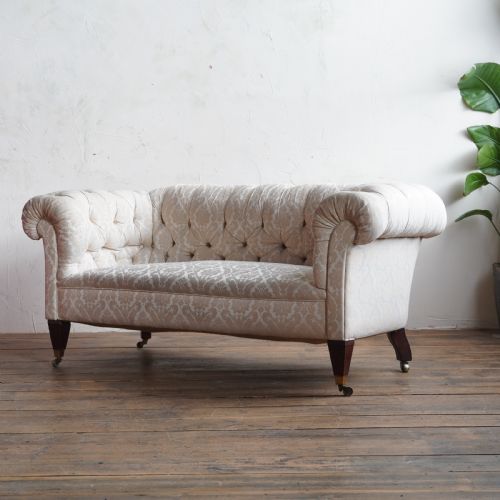 ANTIQUE CHESTERFIELD CREAM DAMASK - ADDITIONAL PHOTO 1