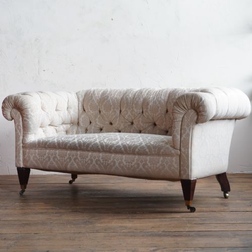 ANTIQUE CHESTERFIELD CREAM DAMASK - ADDITIONAL PHOTO 3