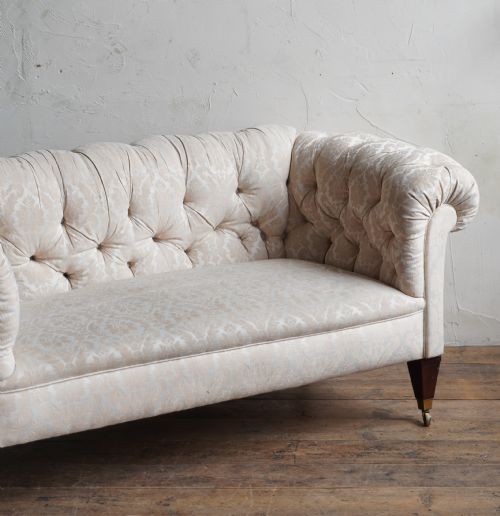 ANTIQUE CHESTERFIELD CREAM DAMASK - ADDITIONAL PHOTO 5