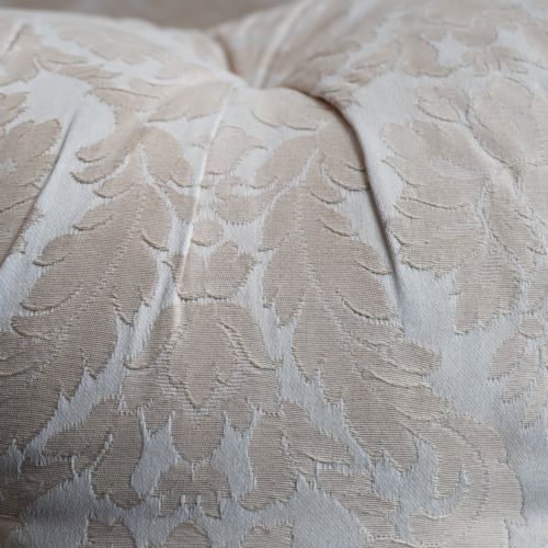 ANTIQUE CHESTERFIELD CREAM DAMASK - ADDITIONAL PHOTO 6