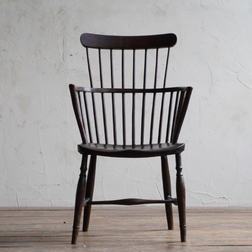 ANTIQUE COMB BACK CHAIR - ADDITIONAL PHOTO 4