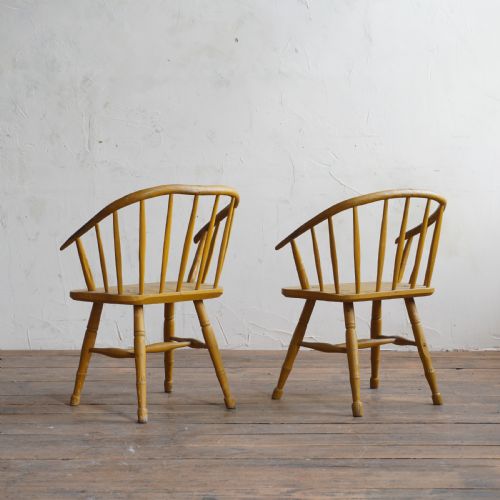 PAIR OF PAINTED WINDSOR STICK BACK CHAIRS - ADDITIONAL PHOTO 4