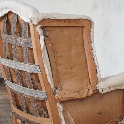 ANTIQUE WINGBACK ARMCHAIR - ADDITIONAL PHOTO 1
