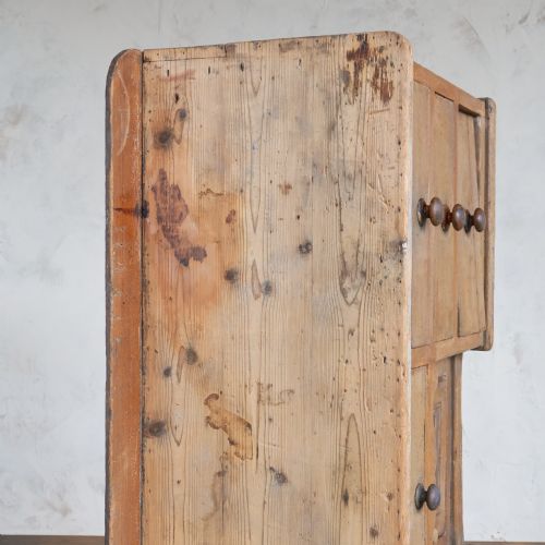 ANTIQUE PINE SIDEBOARD WITH ORIGINAL PAINT - ADDITIONAL PHOTO 9