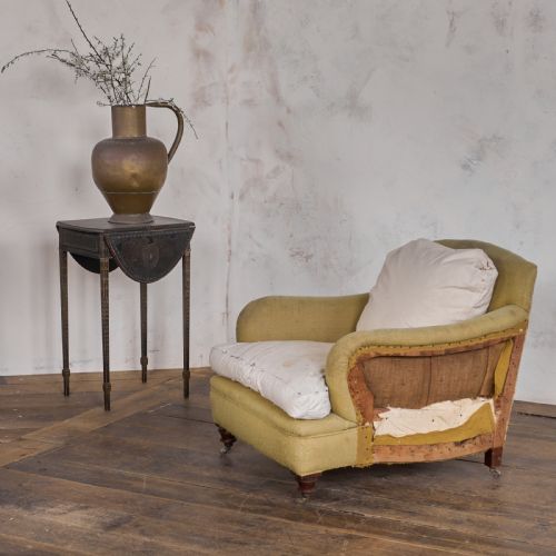 ANTIQUE HOWARD AND SONS STYLE ARMCHAIR DEEP SEATED - ADDITIONAL PHOTO 4