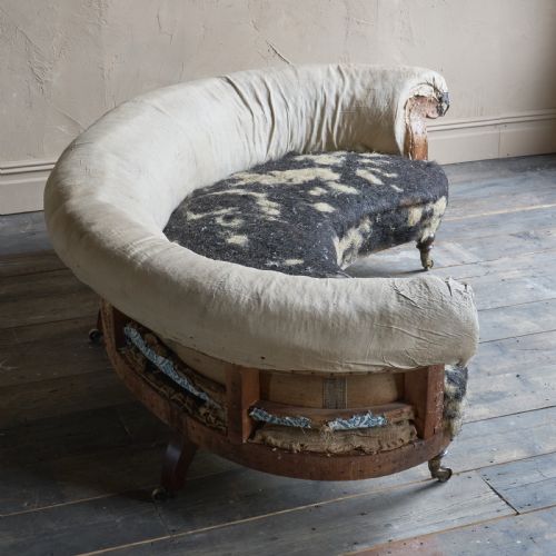 HOWARD AND SONS EARLY KIDNEY SHAPED SOFA - ADDITIONAL PHOTO 9