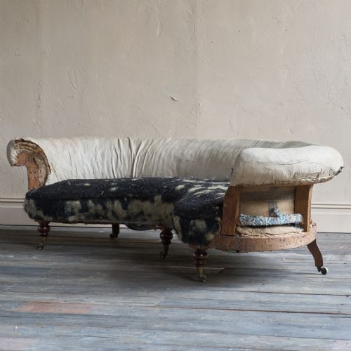 HOWARD AND SONS EARLY KIDNEY SHAPED SOFA - ADDITIONAL PHOTO 15