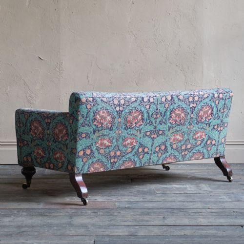 ANTIQUE BEDROOM SOFA - ADDITIONAL PHOTO 2