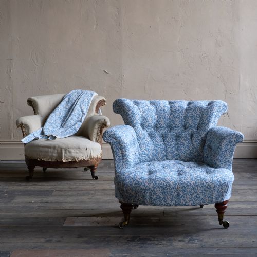 PAIR OF EARLY HOWARD AND SONS ARMCHAIR HS TICKING - ADDITIONAL PHOTO 2
