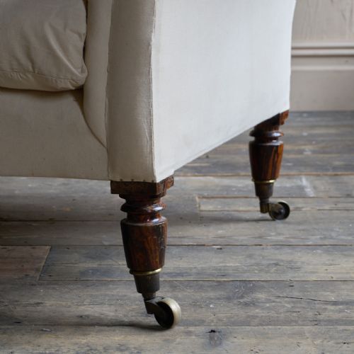 A LARGE REGENCY COUNTRY HOUSE SOFA - ADDITIONAL PHOTO 7