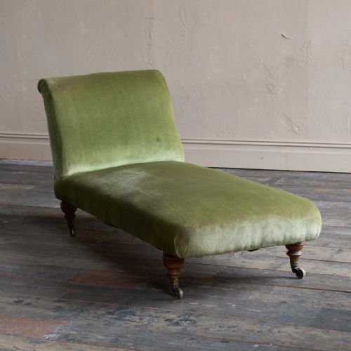 ANTIQUE HOWARD AND SONS CHAISE LONGUE - ADDITIONAL PHOTO 2