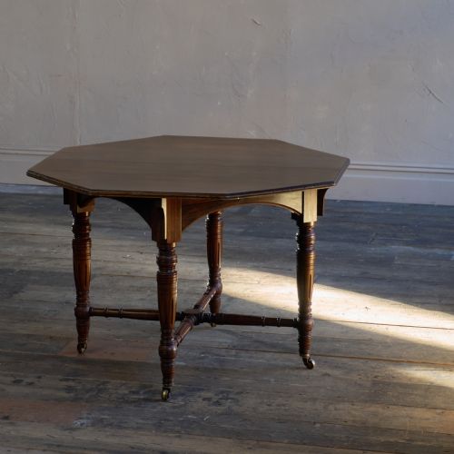 antique centre table by john taylor sons - CATEGORY: ANTIQUE TABLES - DATED 19TH CENTURY