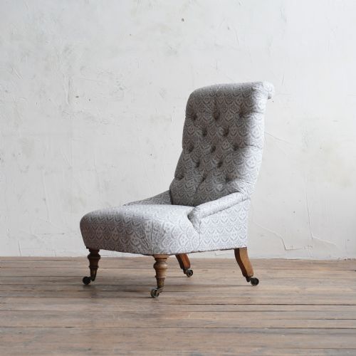 HOWARD AND SONS BEDROOM CHAIR