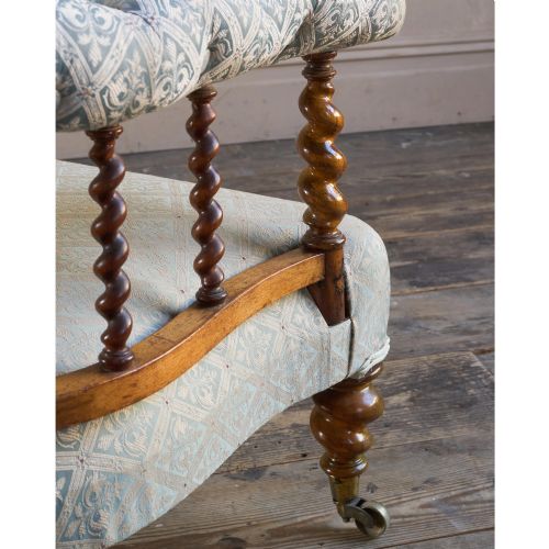 19TH CENTURY SPINDLE BACK SALON SOFA BY C HINDLEY SONS - ADDITIONAL PHOTO 9