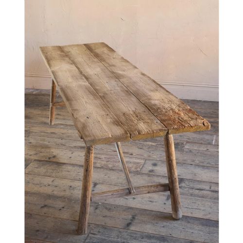 A PRIMITIVE DINING TABLE - ADDITIONAL PHOTO 7