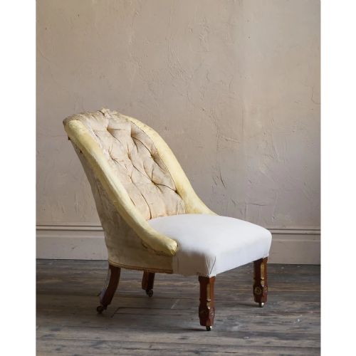 AESTHETIC BEDROOM CHAIR WITH LARGE PROPORTIONS - ADDITIONAL PHOTO 2
