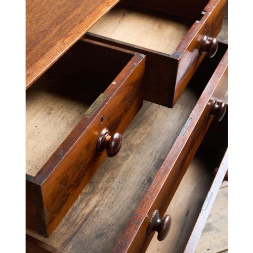 A MAHOGANY CHEST OF DRAWERS 19TH C - ADDITIONAL PHOTO 7