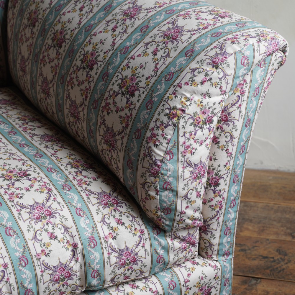 Howard and Sons Baring Sofa View VI