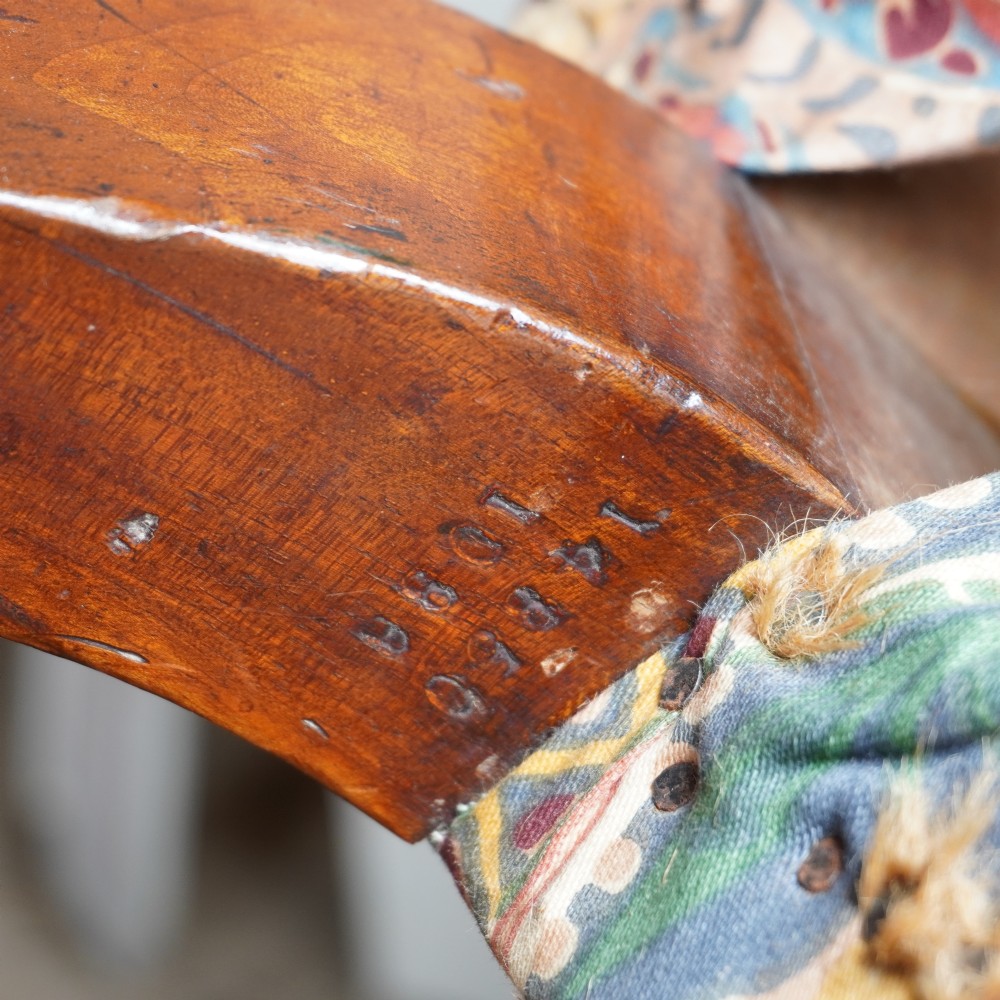 Howard and Sons Chesterfield Sofa View V