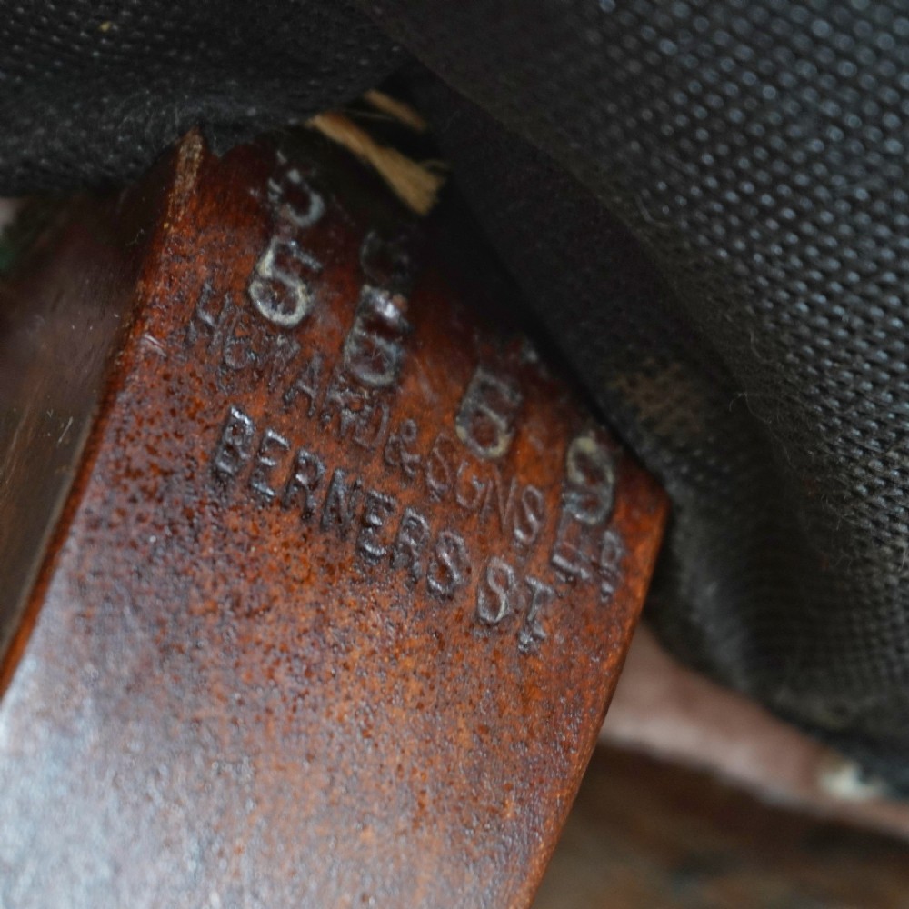 Howard and Sons Tub Chair
 View VI