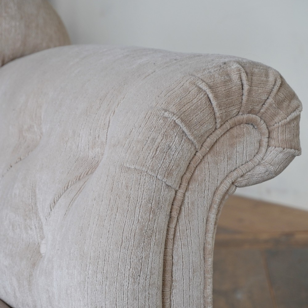 Howard Style Chaise Longue - 19th Century View VI