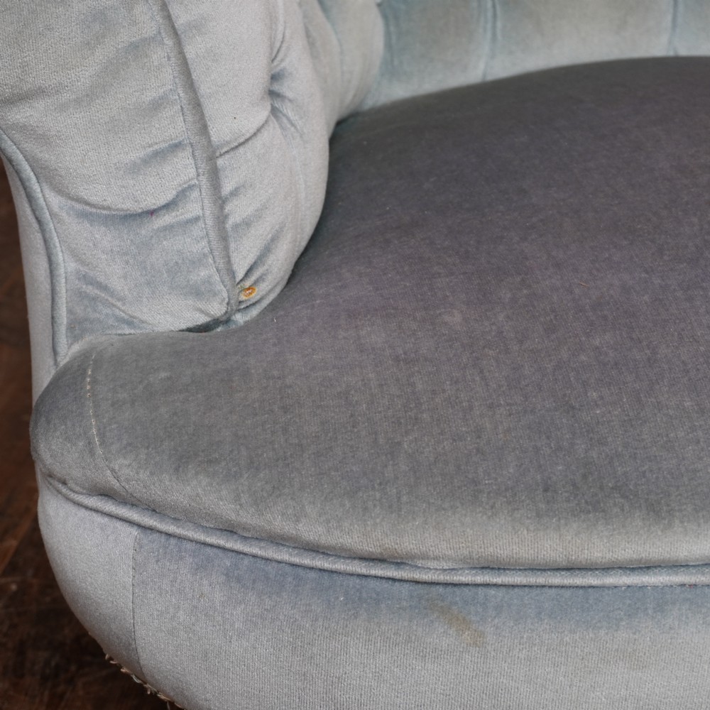 Hampton & Sons Sofa
 View VIII