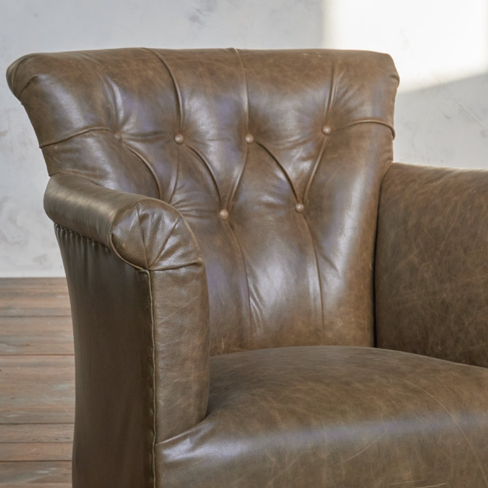Howard and Sons Woodstock Armchair
 View VII