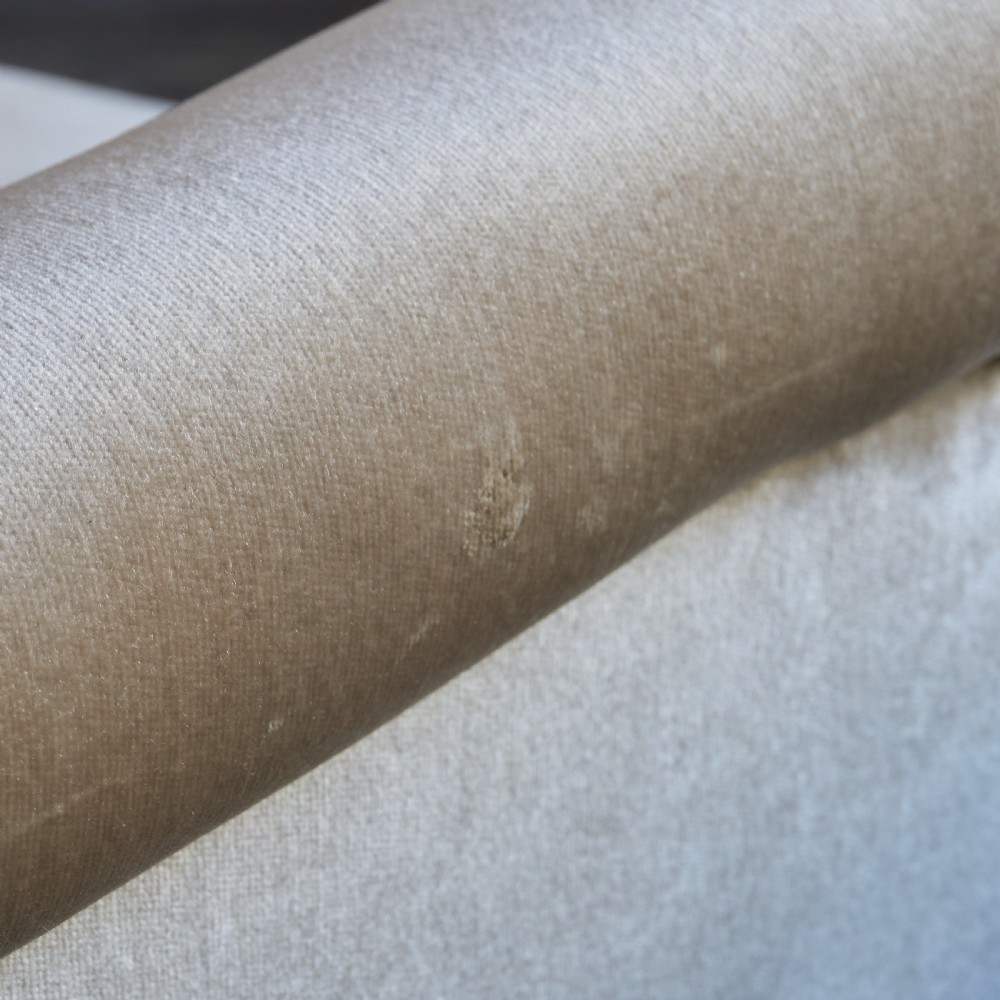 Vintage Wingback by CVS - oyster velvet.
 View V